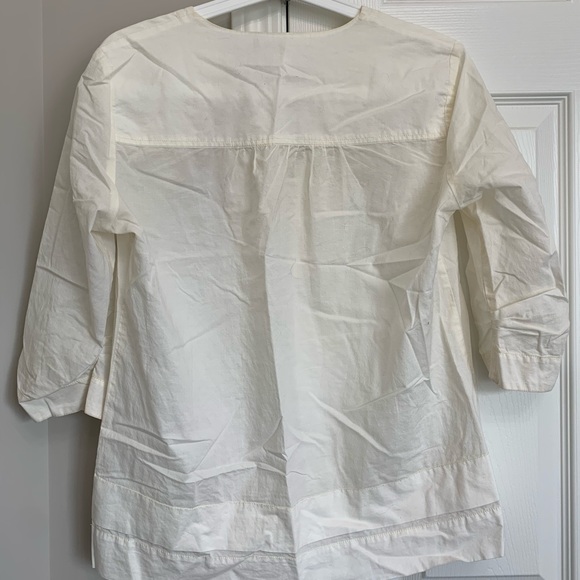 Levi’s Top - Picture 2 of 2